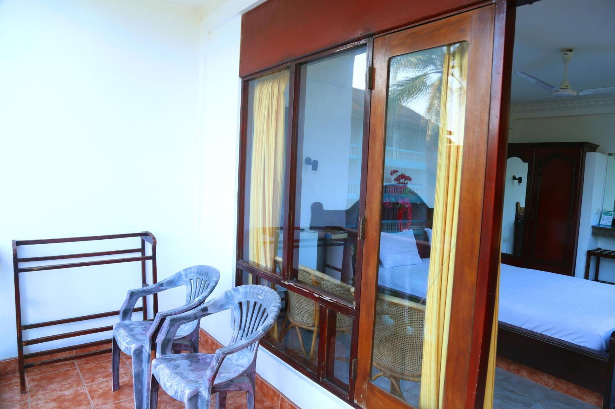 Topaz Beach Hotel Negombo Rum bild