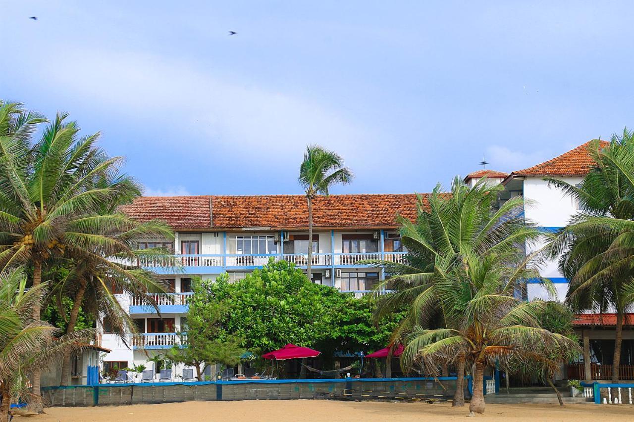 Topaz Beach Hotel Negombo Exteriör bild